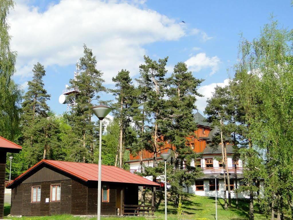 Hotel Vitkova Hora - Veitsberg Карловы Вары Экстерьер фото